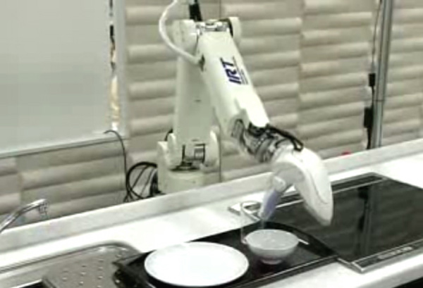 KAR, un brazo robótico que lava los platos