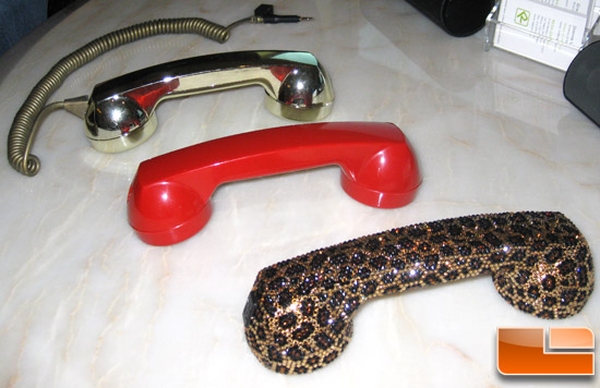 swarovski-yubz-talk-phone_1 [Tuexperto]