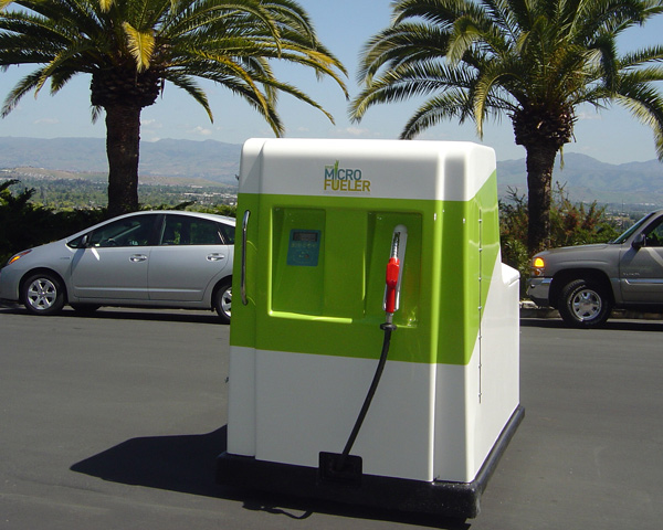 MicroFueler, surtidores de cerveza-gasolina en Sierra Nevada
