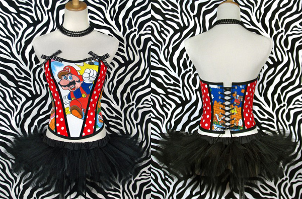 Super Mario Corset, un corsé estilo años 80 inspirado en Super Mario