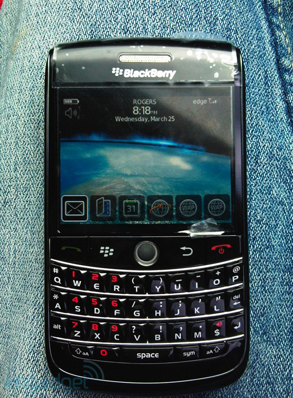 BlackBerry Onyx, el nuevo móvil de RIM con todo tipo de conexiones