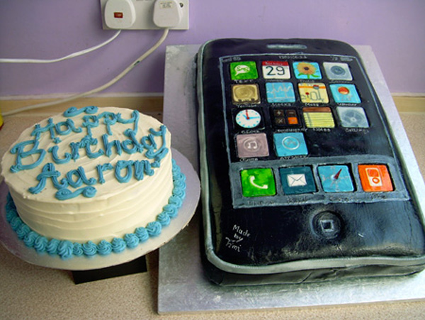 iPhone 3G Cake, una tarta gigante que imita al teléfono de Apple