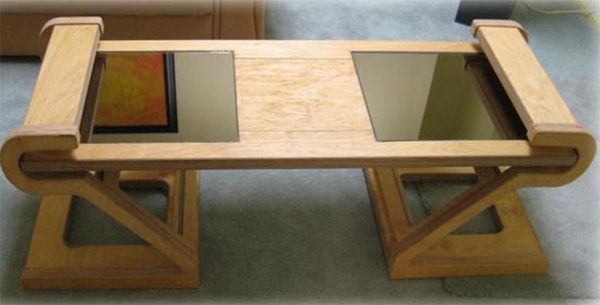 Levi-Table, una mesa que levita sobre sus patas